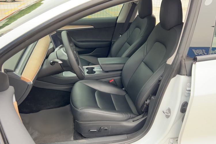 Used Tesla Model 3 2022 Rear-Wheel-Drive Version Left Front Seat