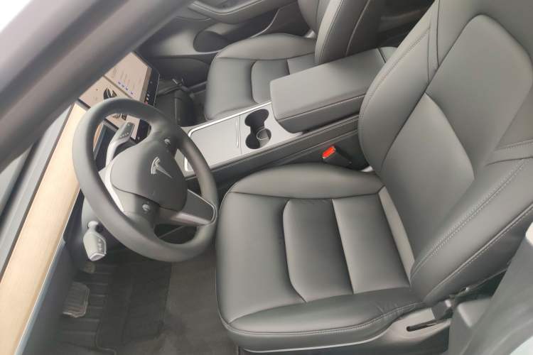 Used Tesla Model 3 2022 Rear-Wheel-Drive Version Left Front Seat