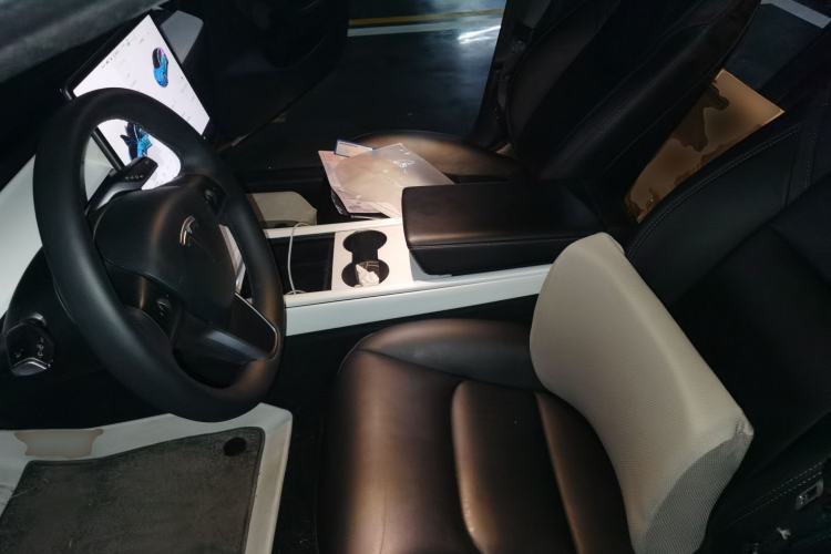 Used Tesla Model 3 2022 Rear-Wheel-Drive Version Left Front Seat