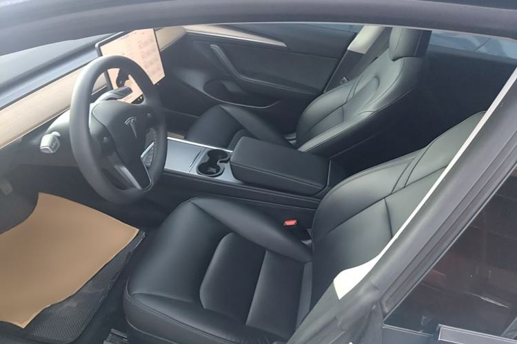 Used Tesla Model 3 2022 Rear-Wheel-Drive Version Left Front Seat