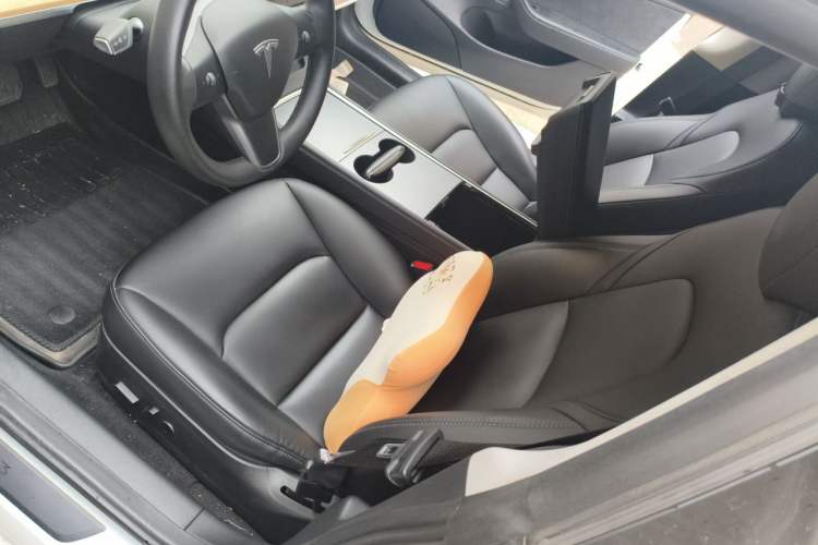 Used Tesla Model 3 2022 Rear-Wheel-Drive Version Left Front Seat