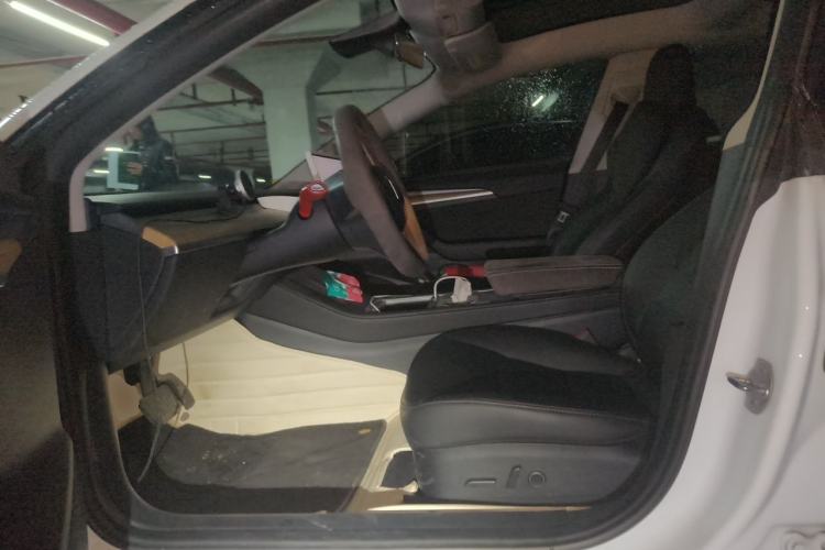 Used Tesla Model 3 2022 Rear-Wheel-Drive Version Left Front Seat