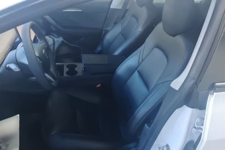 Used Tesla Model 3 2022 Rear-Wheel-Drive Version Left Front Seat
