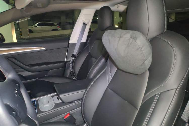 Used Tesla Model 3 2022 Rear-Wheel-Drive Version Left Front Seat