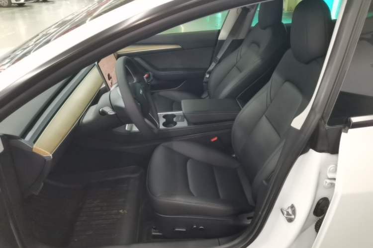 Used Tesla Model 3 2022 Rear-Wheel-Drive Version Left Front Seat