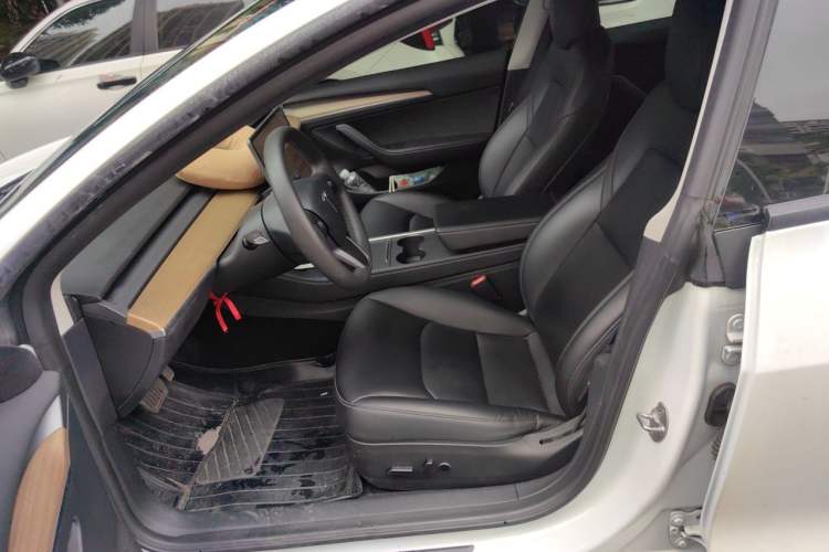 Used Tesla Model 3 2022 Rear-Wheel-Drive Version Left Front Seat