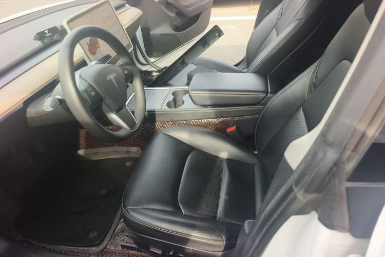 Used Tesla Model 3 2022 Rear-Wheel-Drive Version Left Front Seat