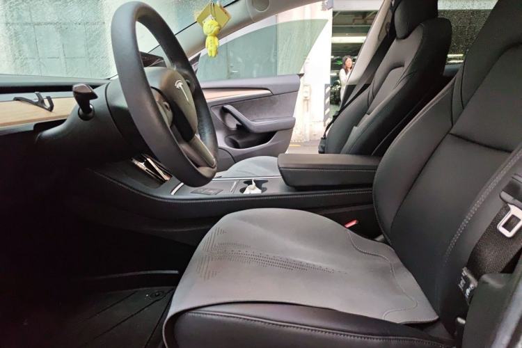 Used Tesla Model 3 2022 Rear-Wheel-Drive Version Left Front Seat