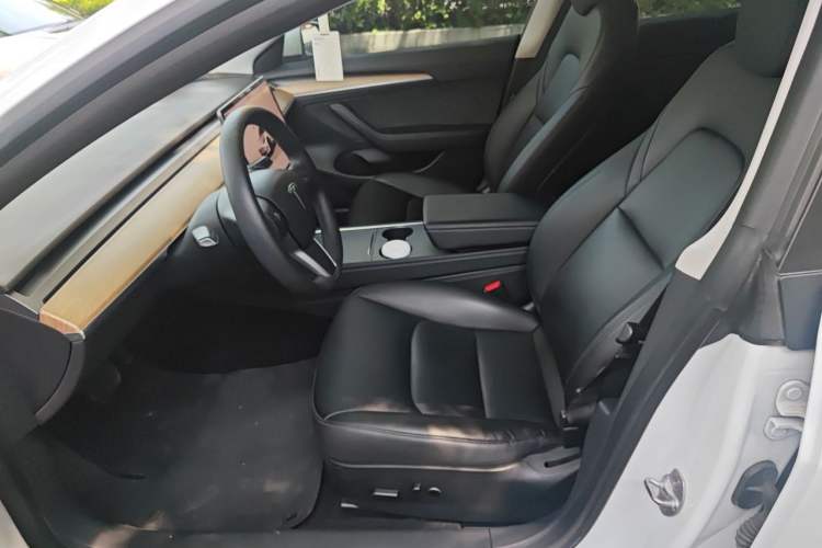Used Tesla Model 3 2022 Rear-Wheel-Drive Version Left Front Seat