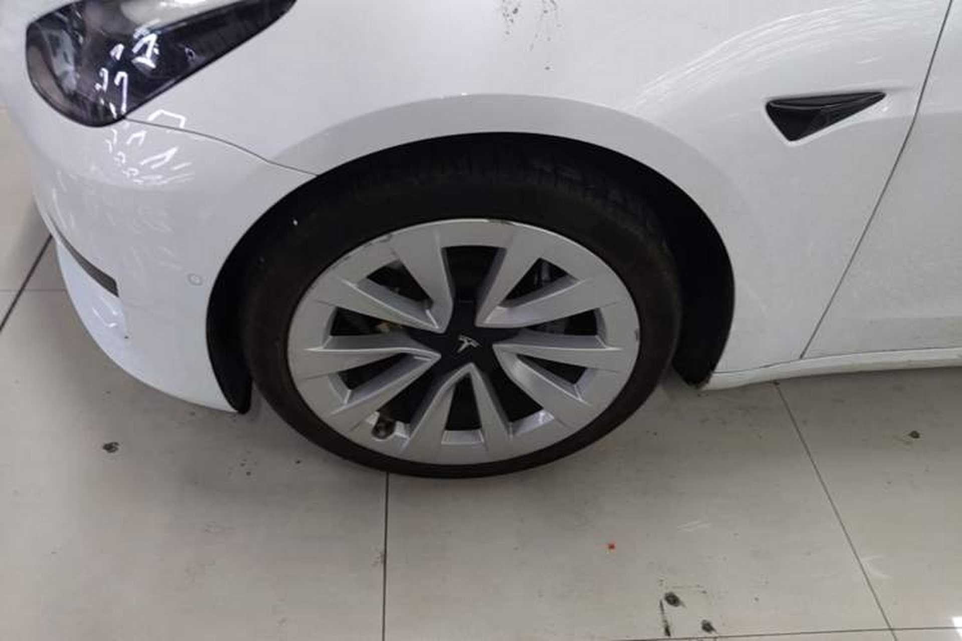 Used Tesla Model 3 2022 Rear-Wheel-Drive Version Left Front Wheel Hub