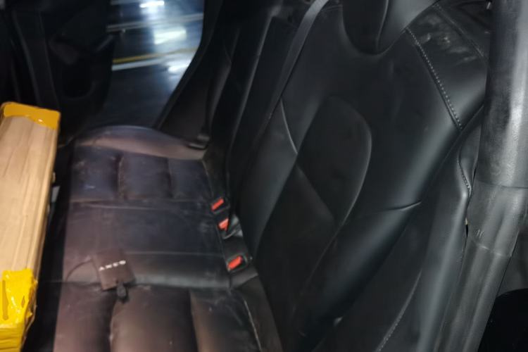Used Tesla Model 3 2022 Rear-Wheel-Drive Version Left Rear Seat