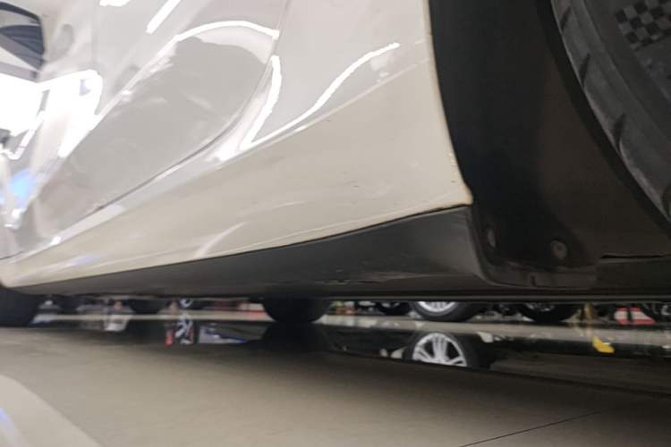 Used Tesla Model 3 2022 Rear-Wheel-Drive Version Left Side Sill