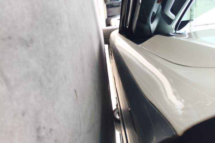 Used Tesla Model 3 2022 Rear-Wheel-Drive Version Left Side Sill