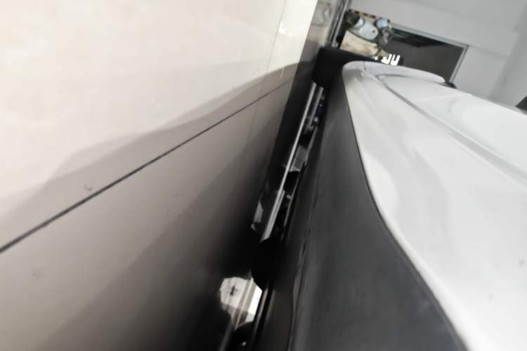 Used Tesla Model 3 2022 Rear-Wheel-Drive Version Left Side Sill