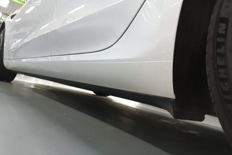 Used Tesla Model 3 2022 Rear-Wheel-Drive Version Left Side Sill