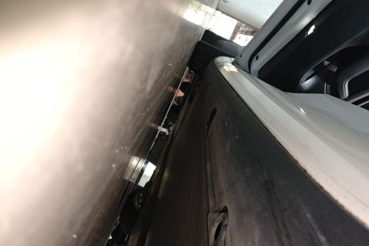 Used Tesla Model 3 2022 Rear-Wheel-Drive Version Left Side Sill