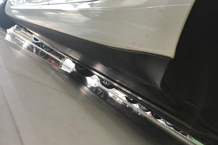 Used Tesla Model 3 2022 Rear-Wheel-Drive Version Left Side Sill