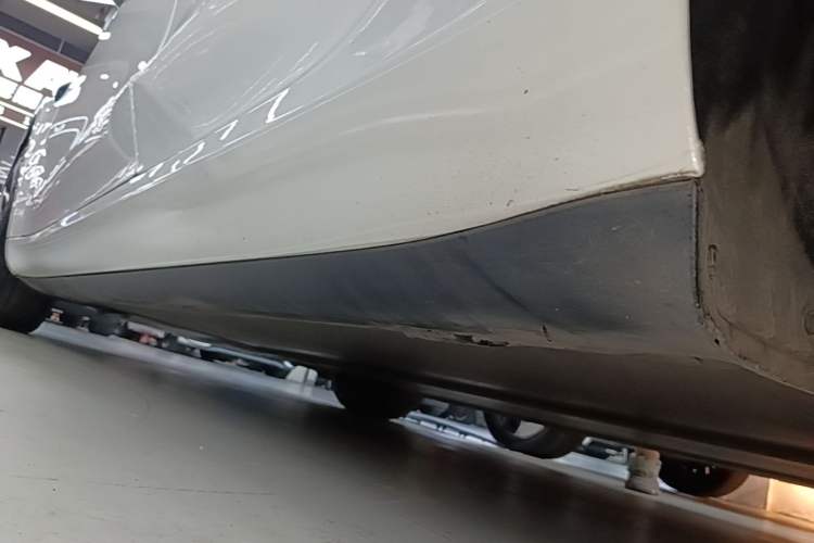 Used Tesla Model 3 2022 Rear-Wheel-Drive Version Left Side Sill