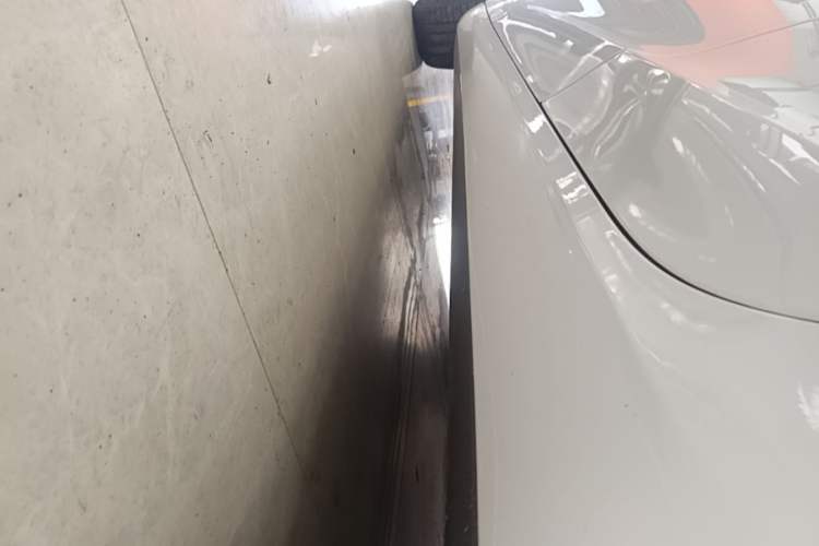 Used Tesla Model 3 2022 Rear-Wheel-Drive Version Left Side Sill