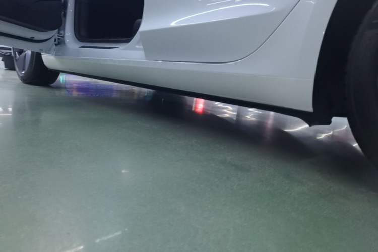 Used Tesla Model 3 2022 Rear-Wheel-Drive Version Left Side Sill