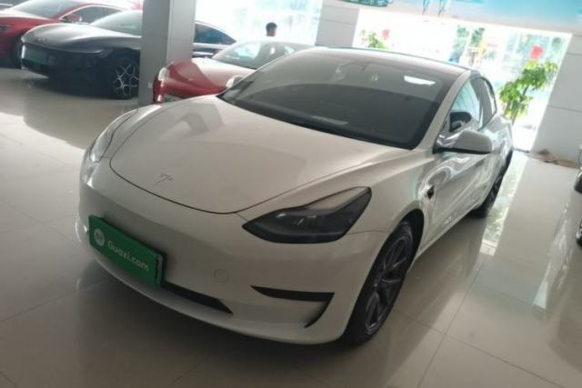 Ojetý Tesla Model 3 2022 Rear-Wheel-Drive Version