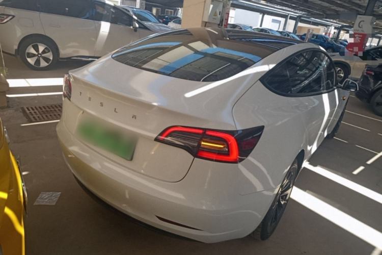 Used Tesla Model 3 2022 Rear-Wheel-Drive Version Rear Right 45 Deg
