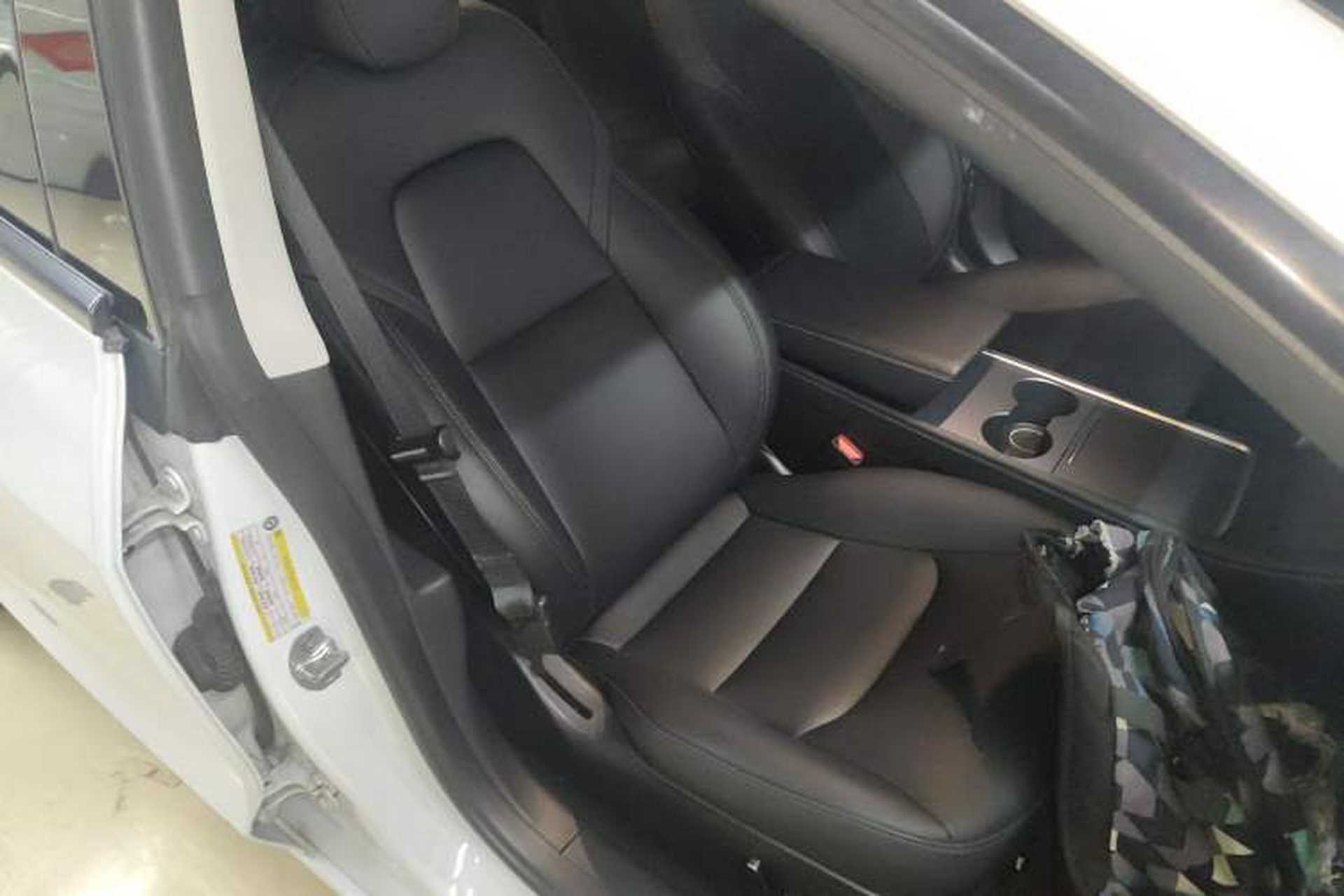 Used Tesla Model 3 2022 Rear-Wheel-Drive Version Right Front Seat