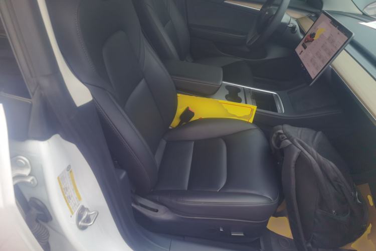 Used Tesla Model 3 2022 Performance High-Performance All-Wheel-Drive Version Right Front Seat