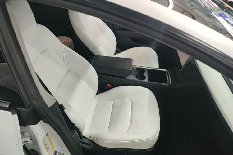 Used Tesla Model 3 2022 Rear-Wheel-Drive Version Right Front Seat