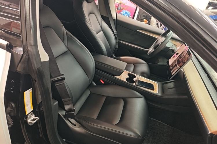 Used Tesla Model 3 2022 Rear-Wheel-Drive Version Right Front Seat