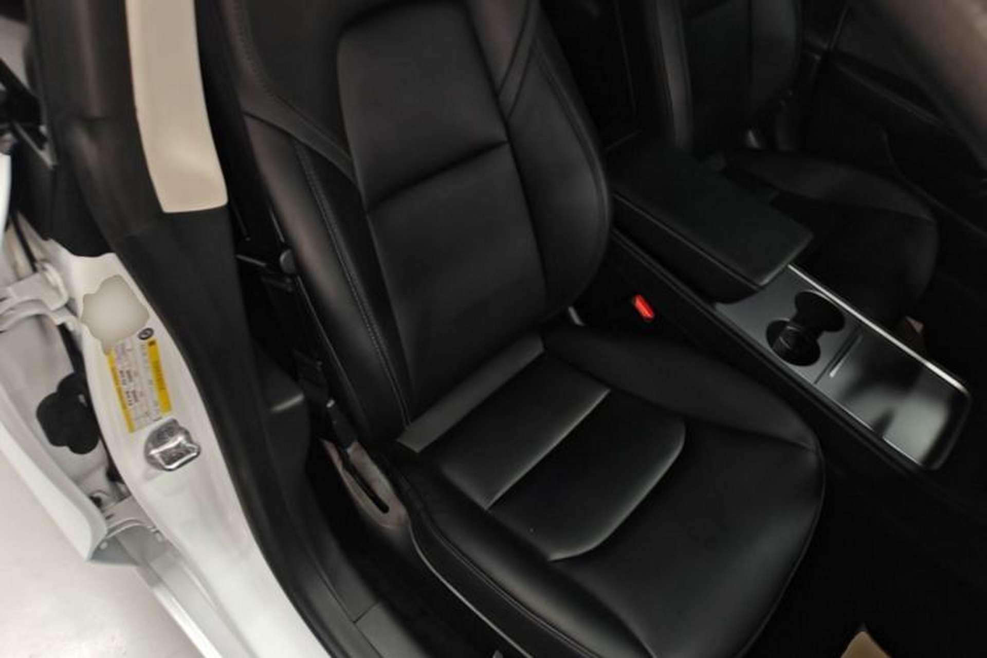 Used Tesla Model 3 2022 Rear-Wheel-Drive Version Right Front Seat