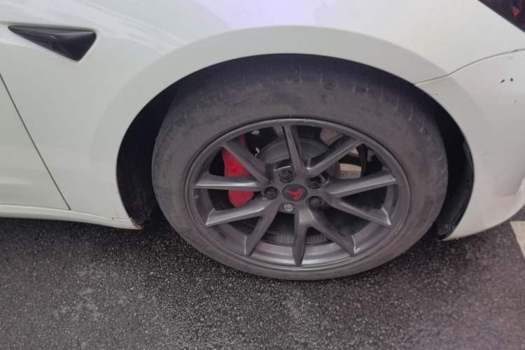 Used Tesla Model 3 2022 Rear-Wheel-Drive Version Right Front Wheel Hub