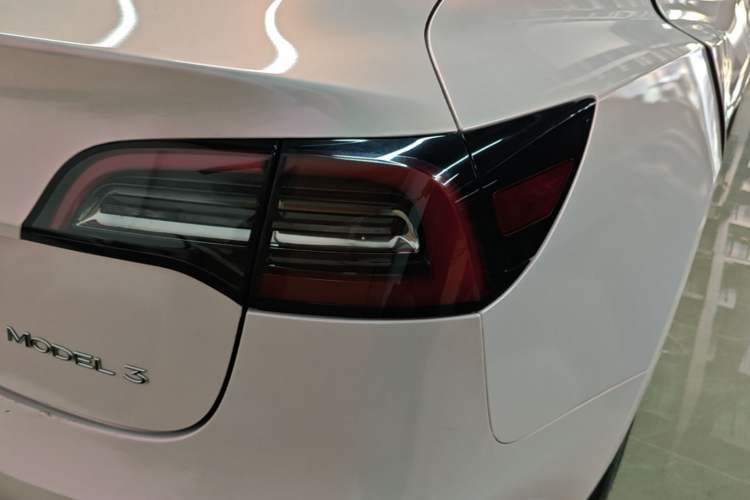 Used Tesla Model 3 2022 Rear-Wheel-Drive Version Right Rear Taillight