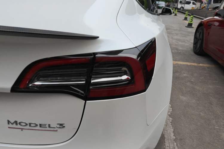 Used Tesla Model 3 2022 Performance High-Performance All-Wheel-Drive Version Right Rear Taillight
