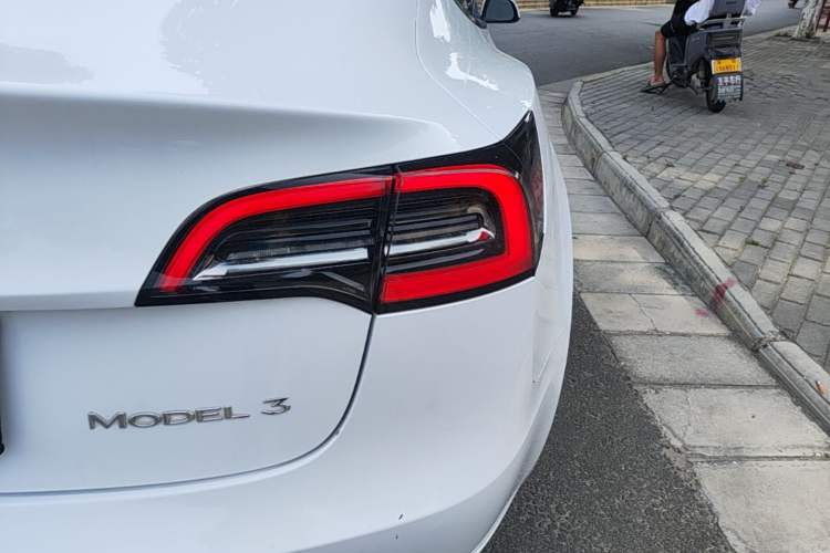 Used Tesla Model 3 2022 Rear-Wheel-Drive Version Right Rear Taillight
