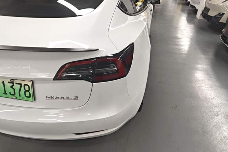 Used Tesla Model 3 2022 Performance High-Performance All-Wheel-Drive Version Right Rear Taillight