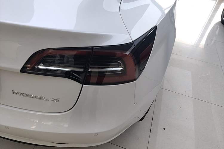 Used Tesla Model 3 2022 Rear-Wheel-Drive Version Right Rear Taillight
