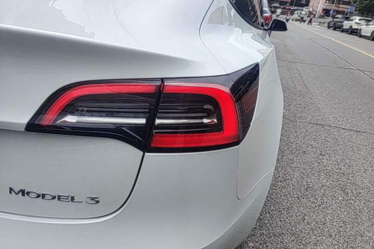 Used Tesla Model 3 2022 Rear-Wheel-Drive Version Right Rear Taillight