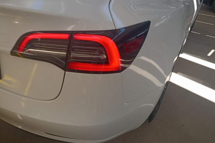 Used Tesla Model 3 2022 Rear-Wheel-Drive Version Right Rear Taillight