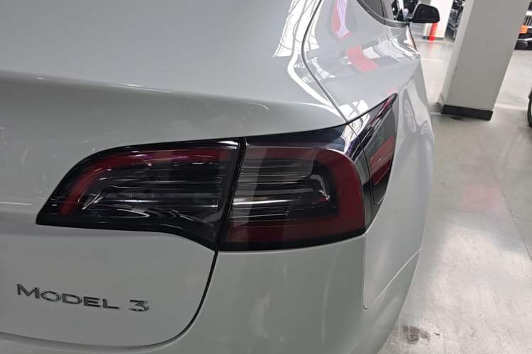Used Tesla Model 3 2022 Rear-Wheel-Drive Version Right Rear Taillight