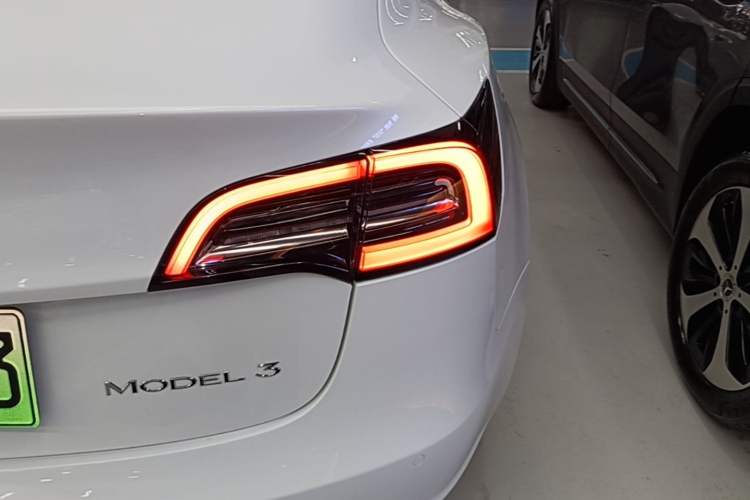 Used Tesla Model 3 2022 Rear-Wheel-Drive Version Right Rear Taillight