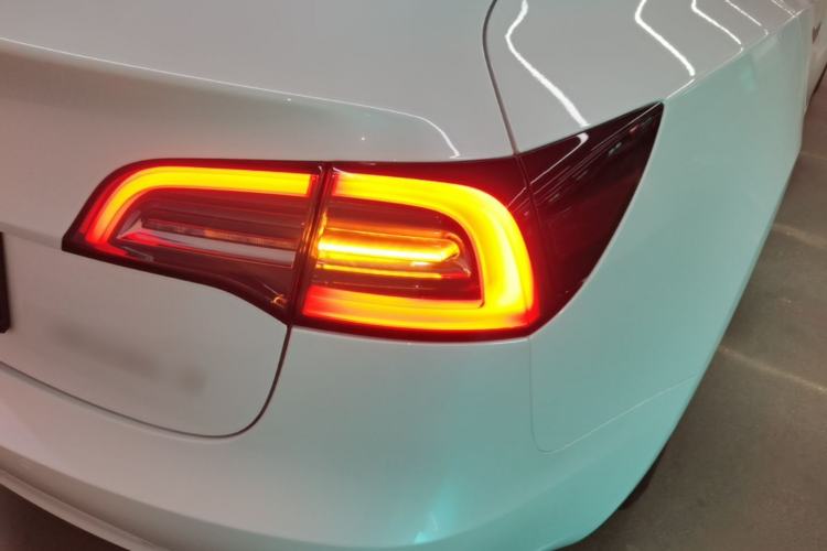 Used Tesla Model 3 2022 Rear-Wheel-Drive Version Right Rear Taillight