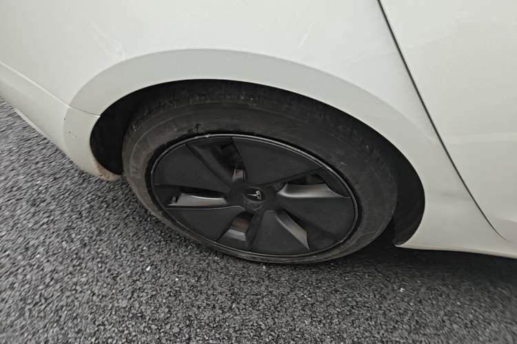 Used Tesla Model 3 2022 Rear-Wheel-Drive Version Right Rear Wheel Hub