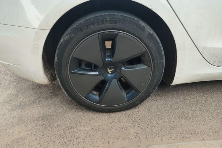 Used Tesla Model 3 2022 Rear-Wheel-Drive Version Right Rear Wheel Hub