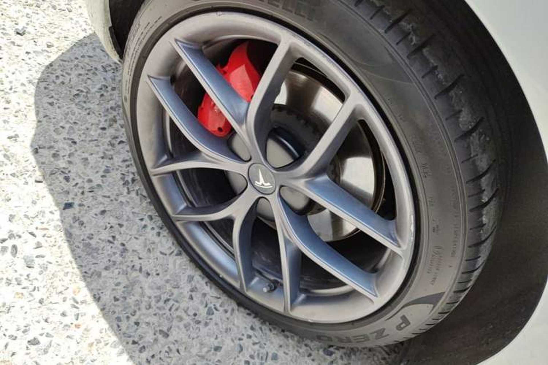 Used Tesla Model 3 2022 Performance High-Performance All-Wheel-Drive Version Right Rear Wheel Hub