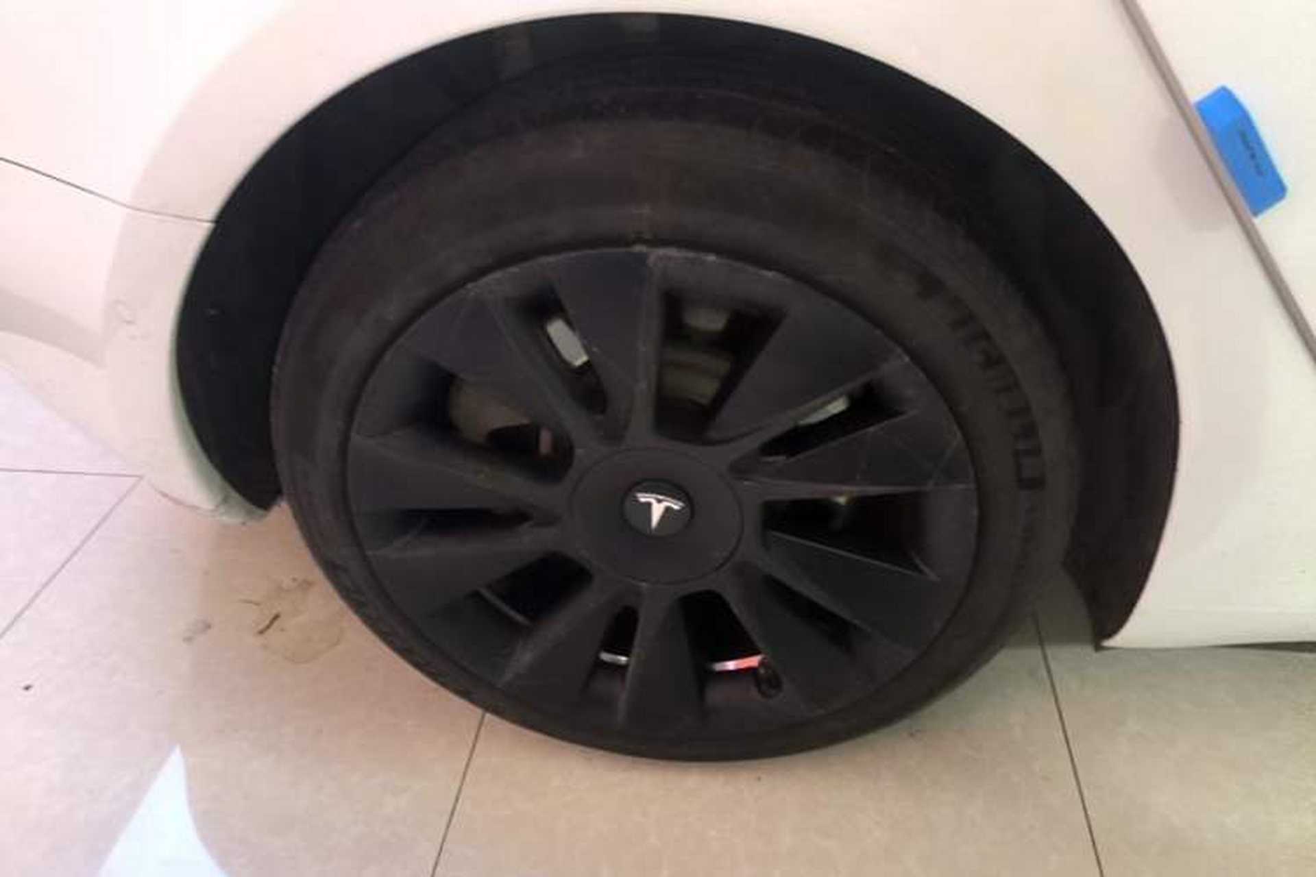 Used Tesla Model 3 2022 Rear-Wheel-Drive Version Right Rear Wheel Hub
