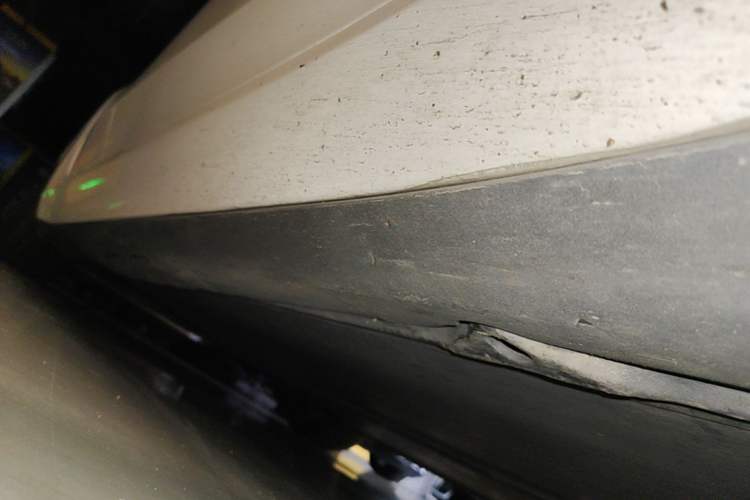 Used Tesla Model 3 2022 Performance High-Performance All-Wheel-Drive Version Right Side Sill