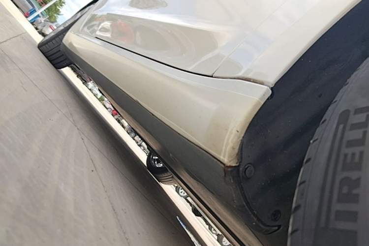 Used Tesla Model 3 2022 Rear-Wheel-Drive Version Right Side Sill