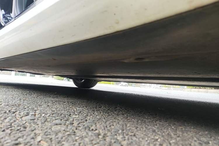 Used Tesla Model 3 2022 Rear-Wheel-Drive Version Right Side Sill