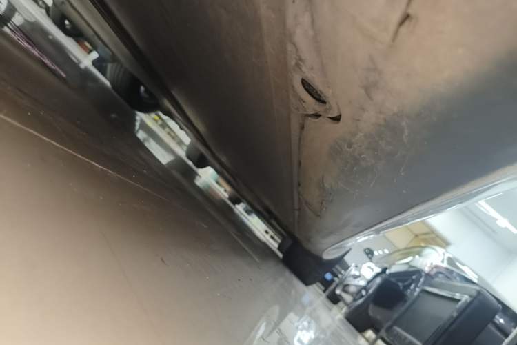 Used Tesla Model 3 2022 Rear-Wheel-Drive Version Right Side Sill